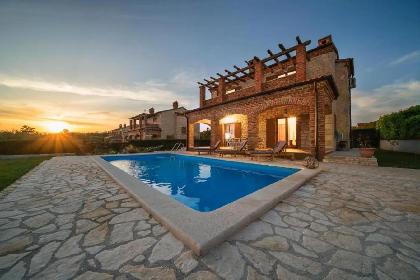 Villa Sole In Central Istria For 10 People With 4 Beedrooms And Private Pool Butkovici