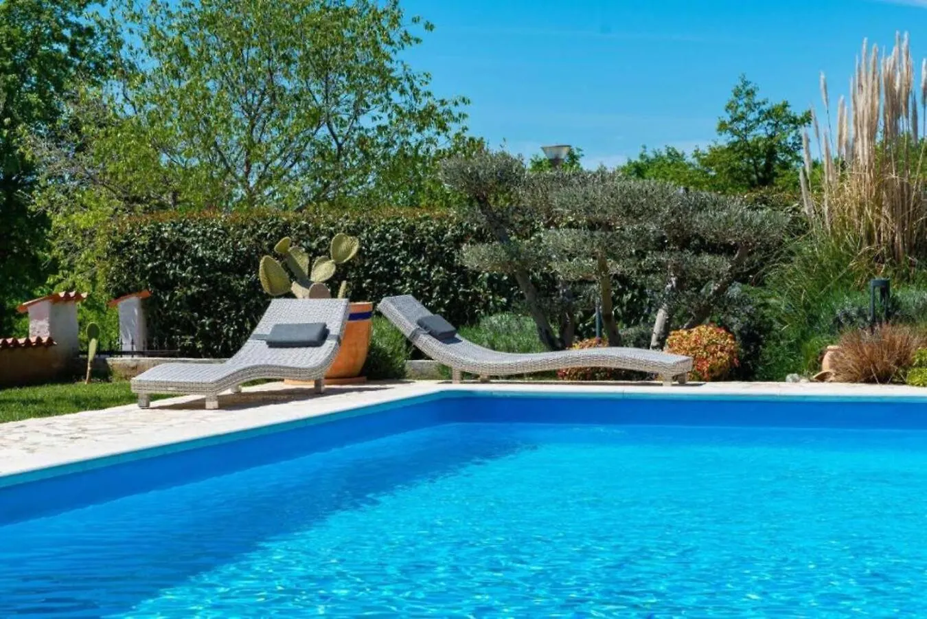 Villa Sole In Central Istria For 10 People With 4 Beedrooms And Private Pool Butkovici  0*, Butkovici (Istria) Croatia